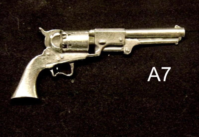 English Shotgun/ Rifle & Military pins
