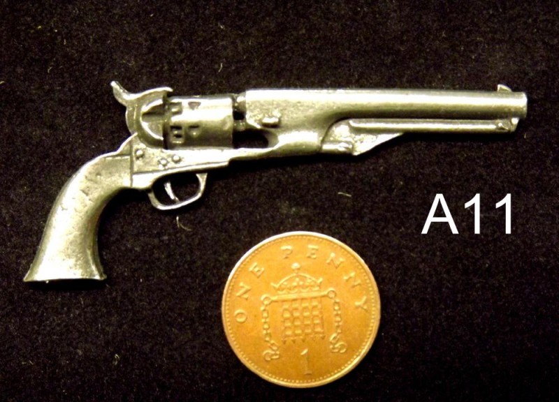 English Shotgun/ Rifle & Military pins