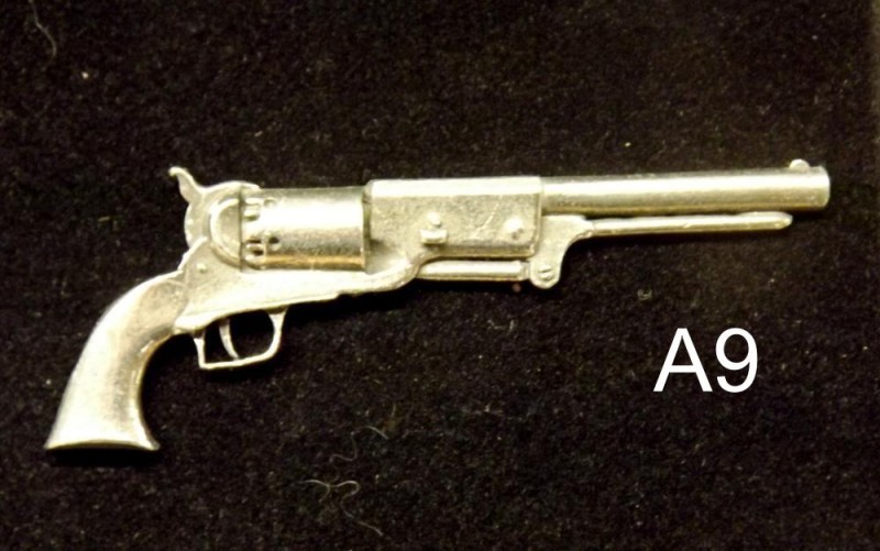 English Shotgun/ Rifle & Military pins